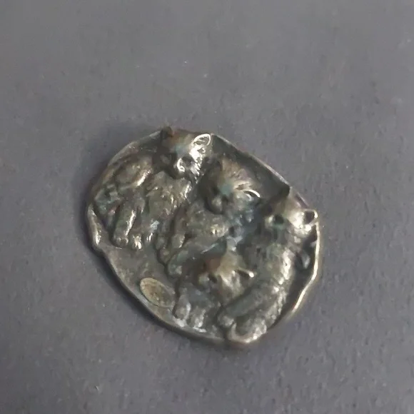 Vintage Silver/Pewter Toned Cats Lightweight Brooch Pin - Picture 7 of 16